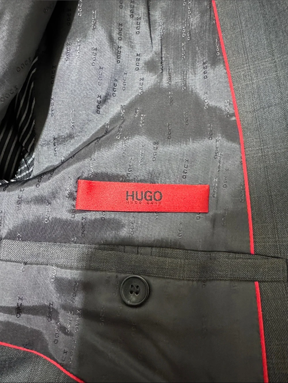 Hugo Boss mens 38R grey plaid 100% wool 2-button slim fit sport coat EUC